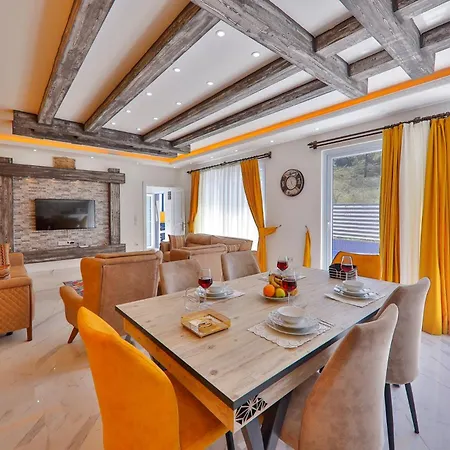 Mustard Hotel 4*